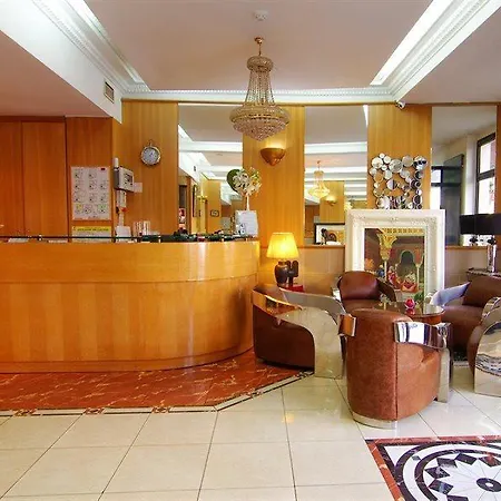Du Flaneur 4* Parigi