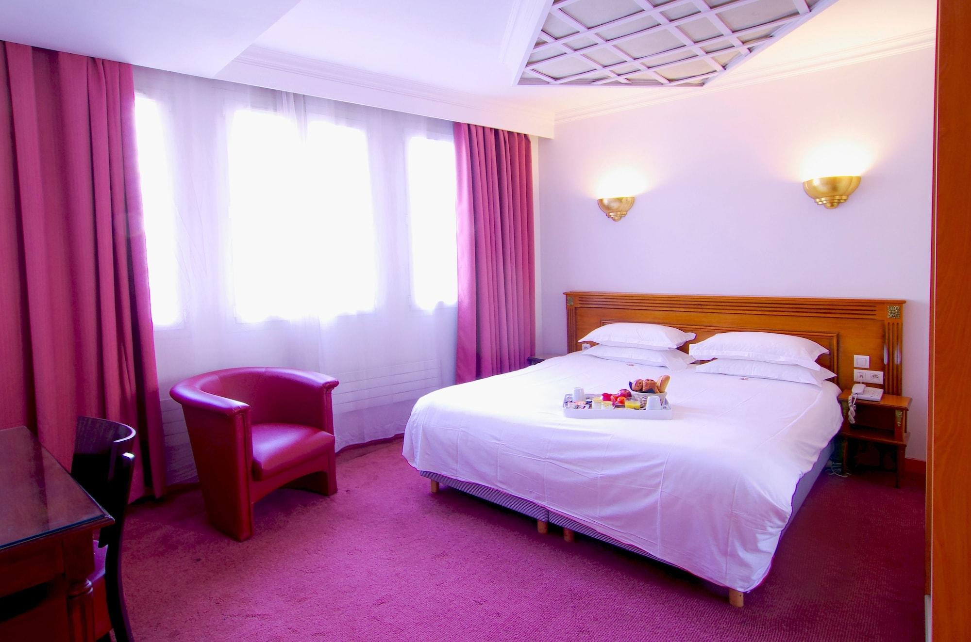 Du Flaneur 4* Parigi