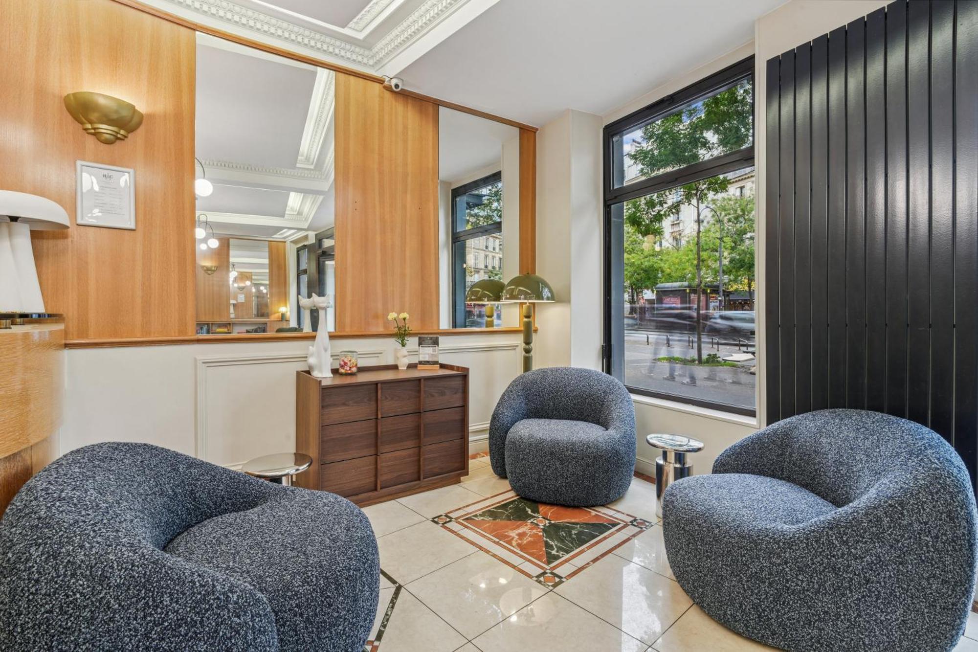 Du Flaneur 4* Parigi